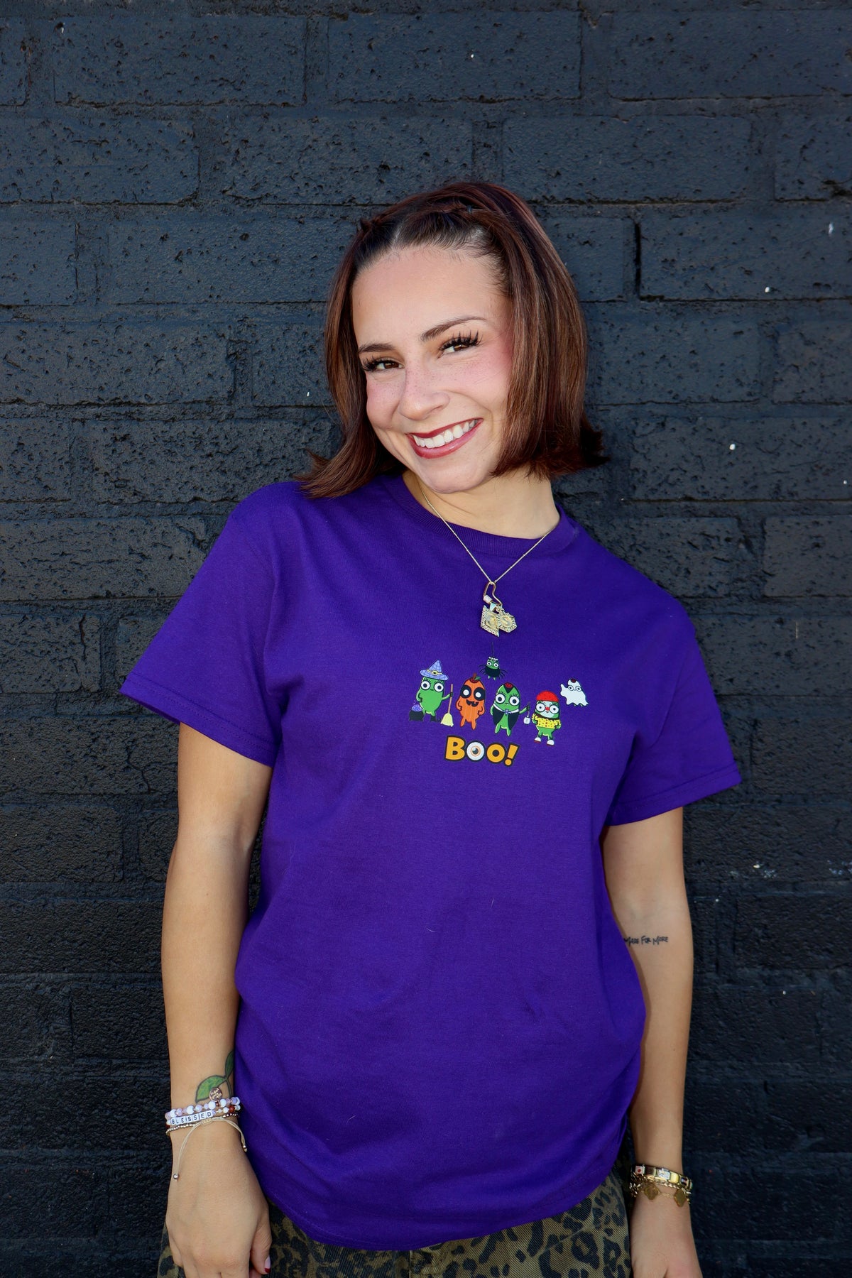 limited edition halloween olive tshirt