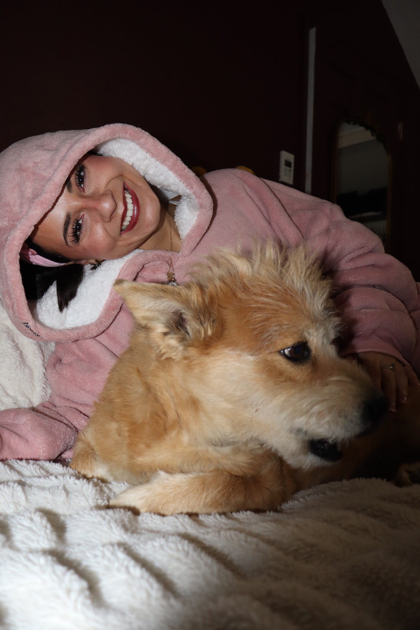 limited edition valentine’s day hoodie blanket 💗💝💕💞💓💘