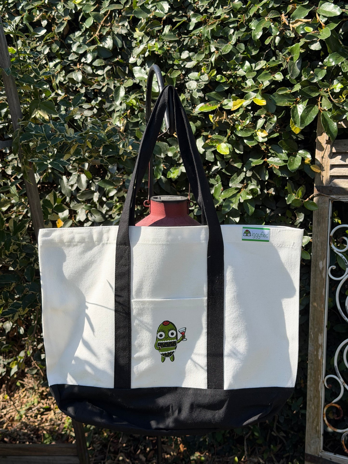 xl black summer olive tote