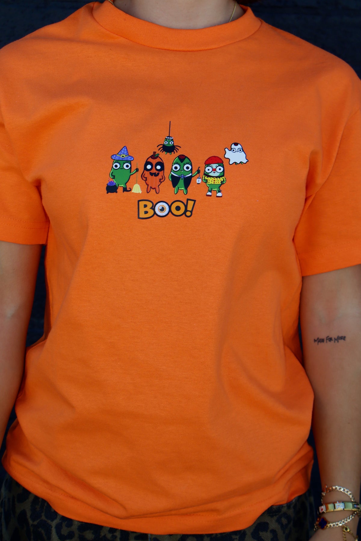 limited edition halloween olive tshirt