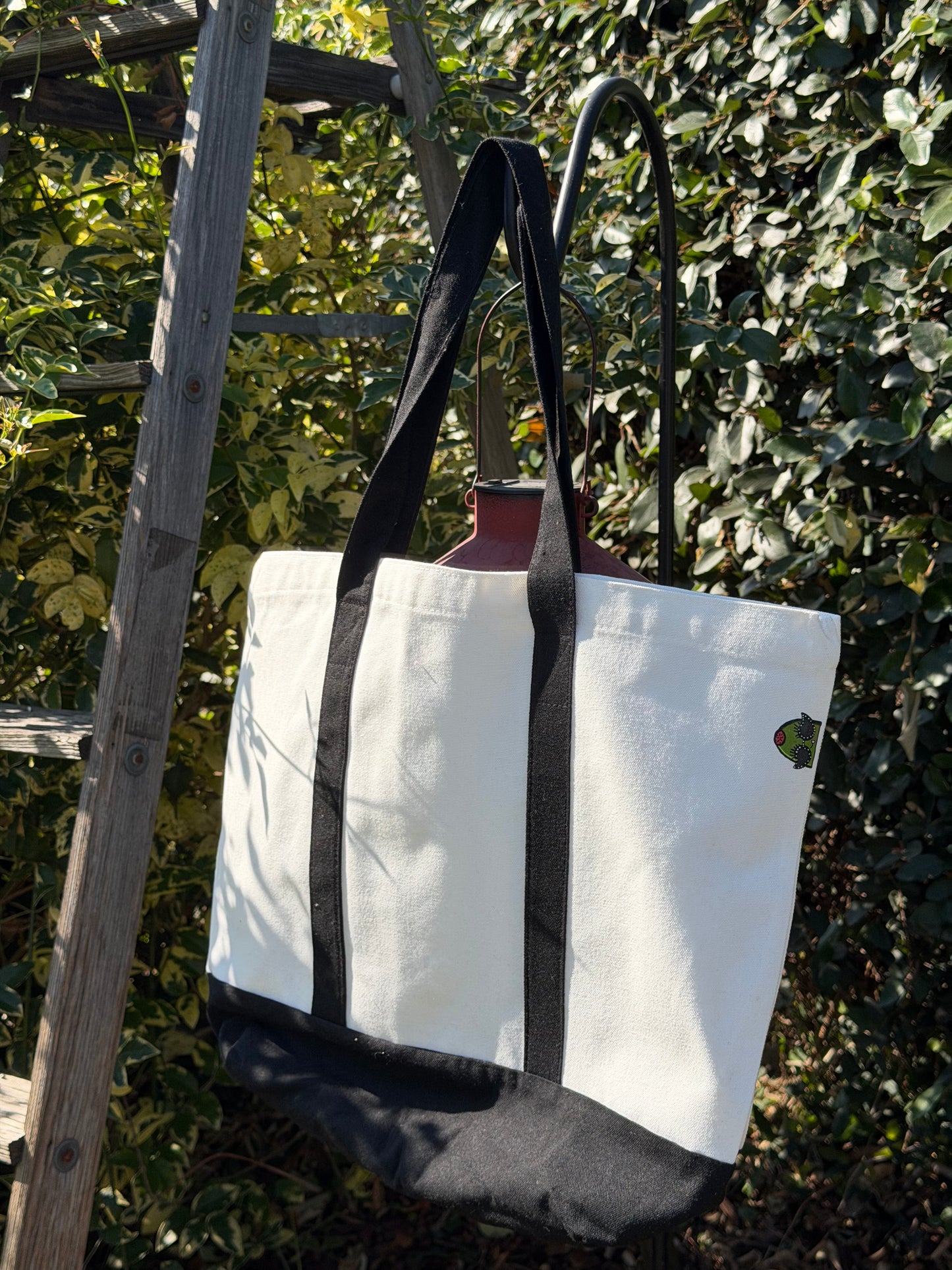xl black summer olive tote